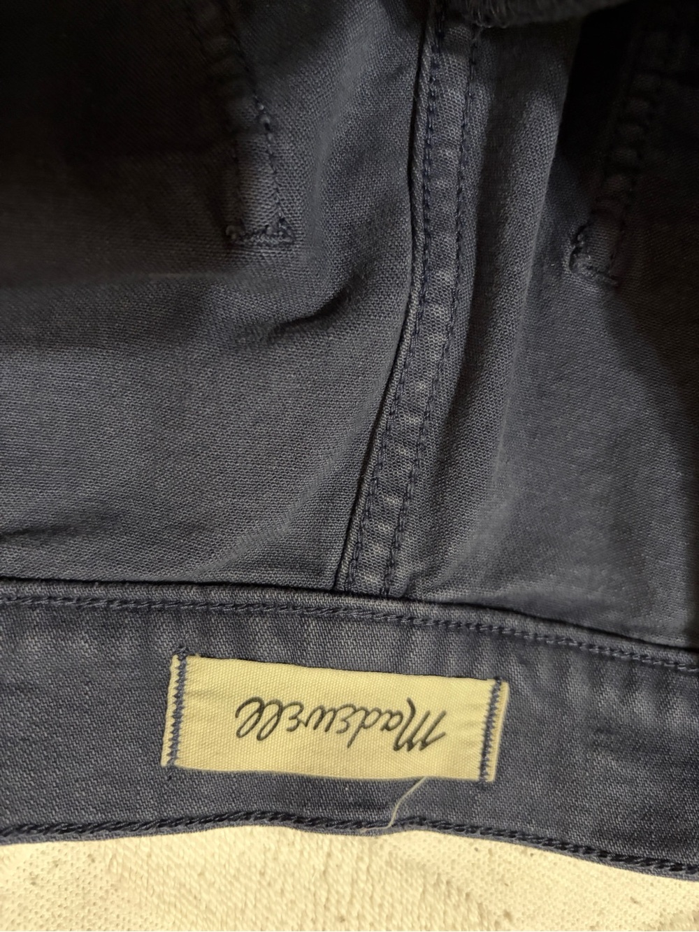 Great condition size 31 Madewell Emmett Wide Leg Crop Navy High-Rise Pants. - Picture 10 of 15